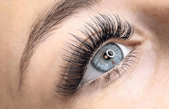 Snor Ung dame Afvigelse Single eyelash extensions - Lash Clinic Copenhagen